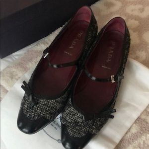 Prada Black & White Tweed Mary Jane Pumps Size 7.5